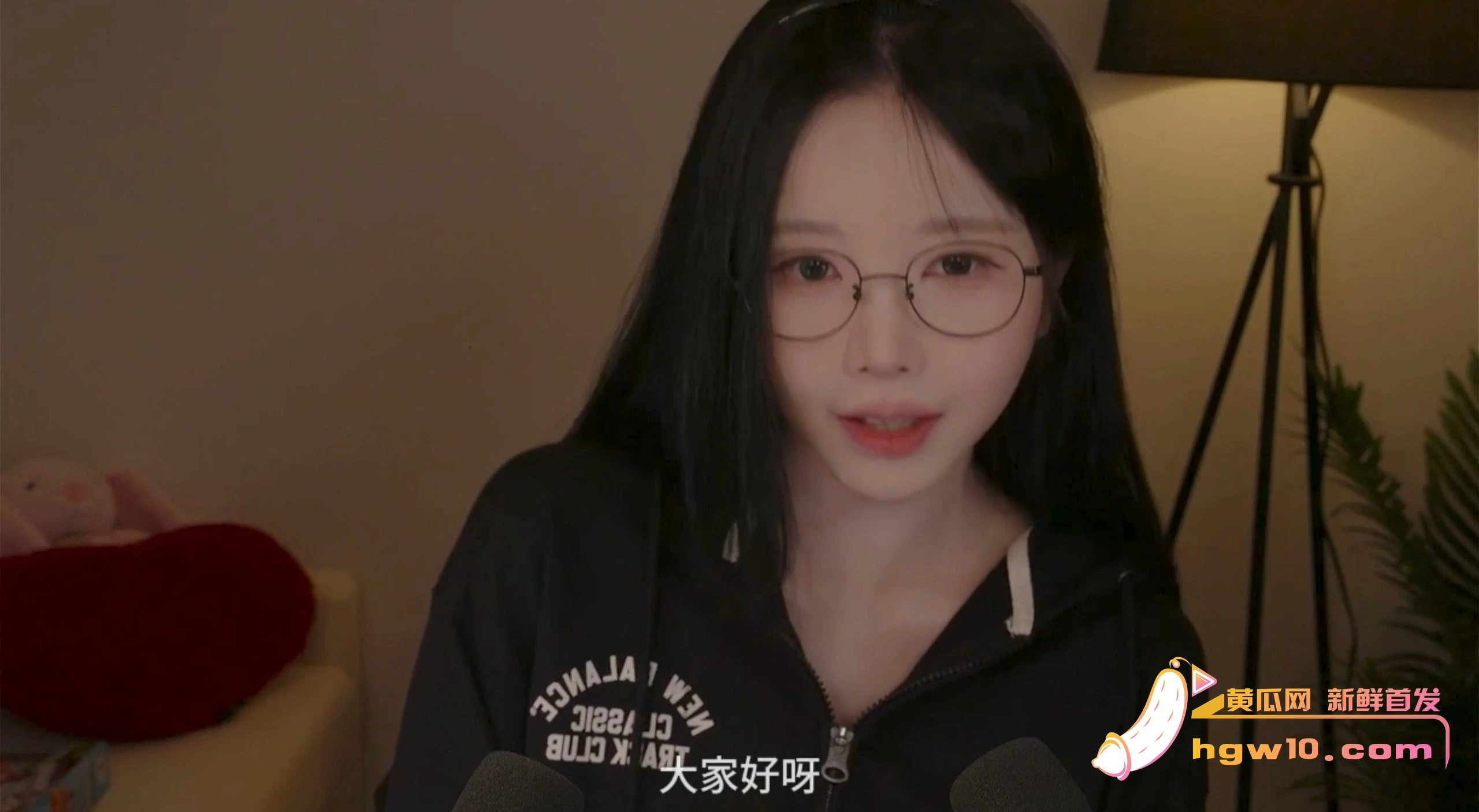 韩国ASMR博主Yoonying分享9月外套穿搭与跌倒后心路历程