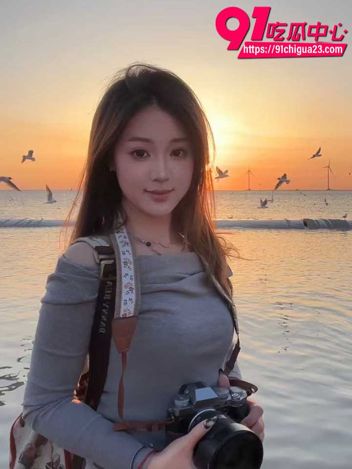 吴思佳从清纯自拍博主变黑桃Q媚黑网红6