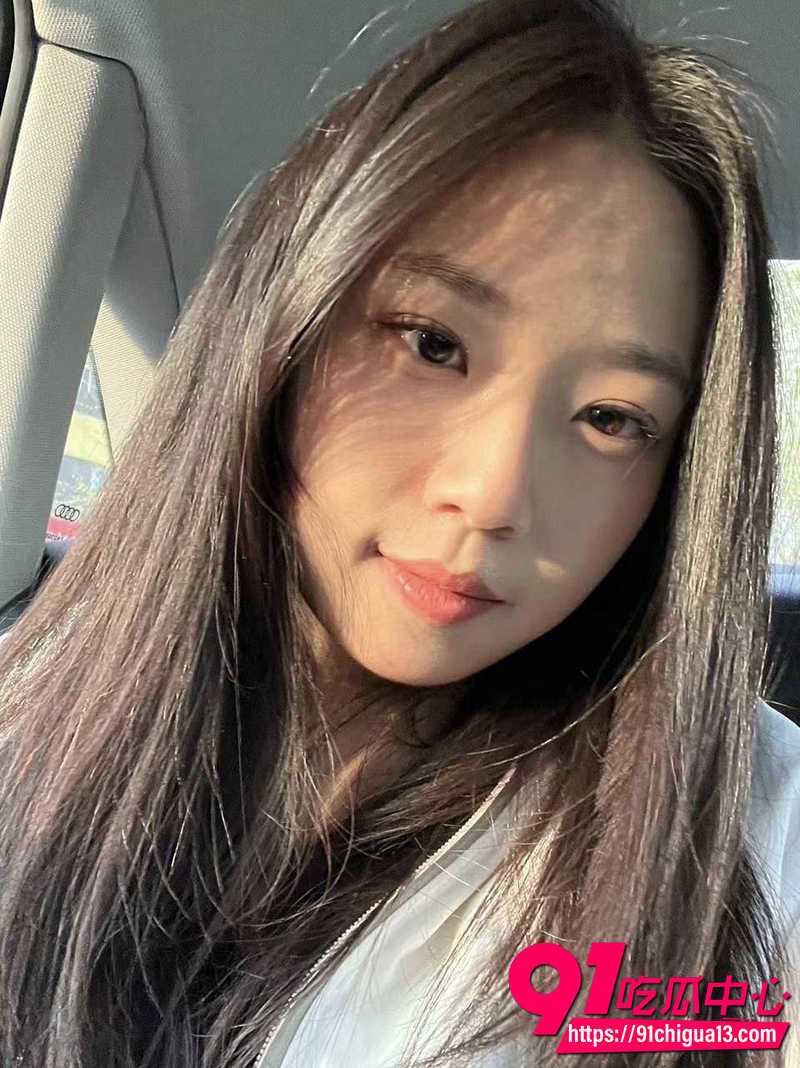 石家庄眼镜教师陈亚楠 1