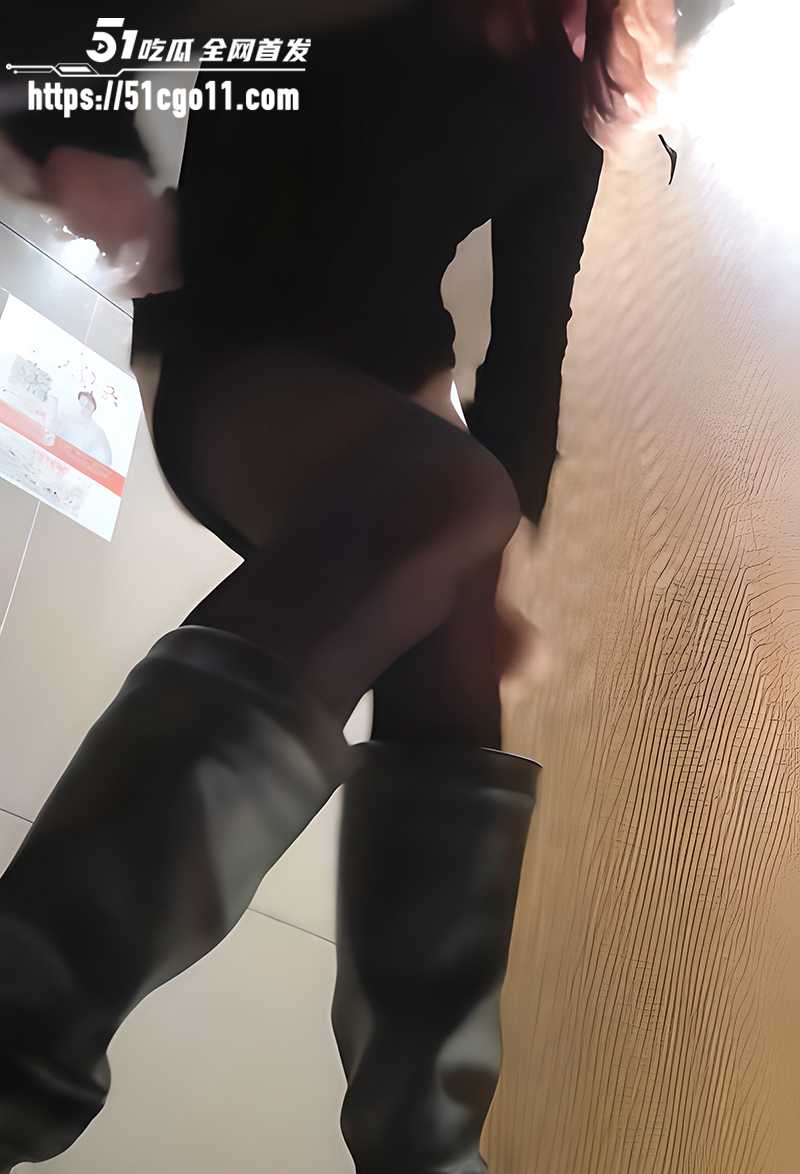 厕所偷拍 7 拷贝 厕所偷拍 7 拷贝