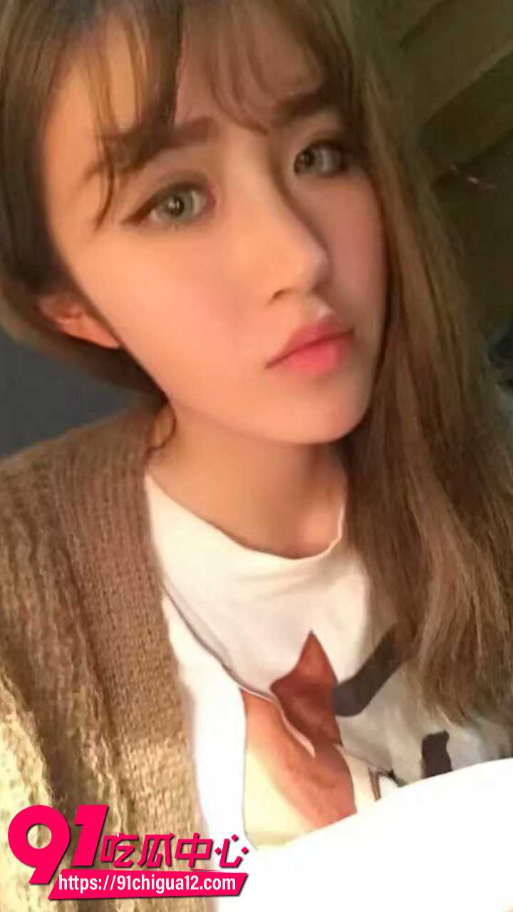 湖南长沙反差婊李昕玉裸贷视频泄漏3 湖南长沙反差婊李昕玉裸贷视频泄漏3