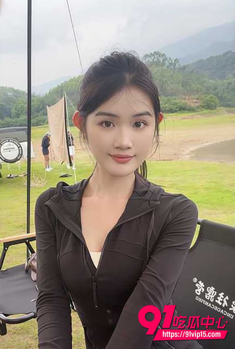 海角兄妹佳作 亲妹妹技师亲自为哥哥服务 推油必须是全套 做爱是认真的!