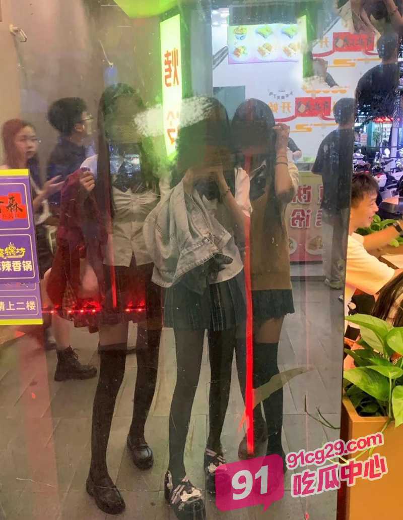 父女乱伦~女儿从老家回来后变得十分主动 全程精彩刺激对白! 配图
