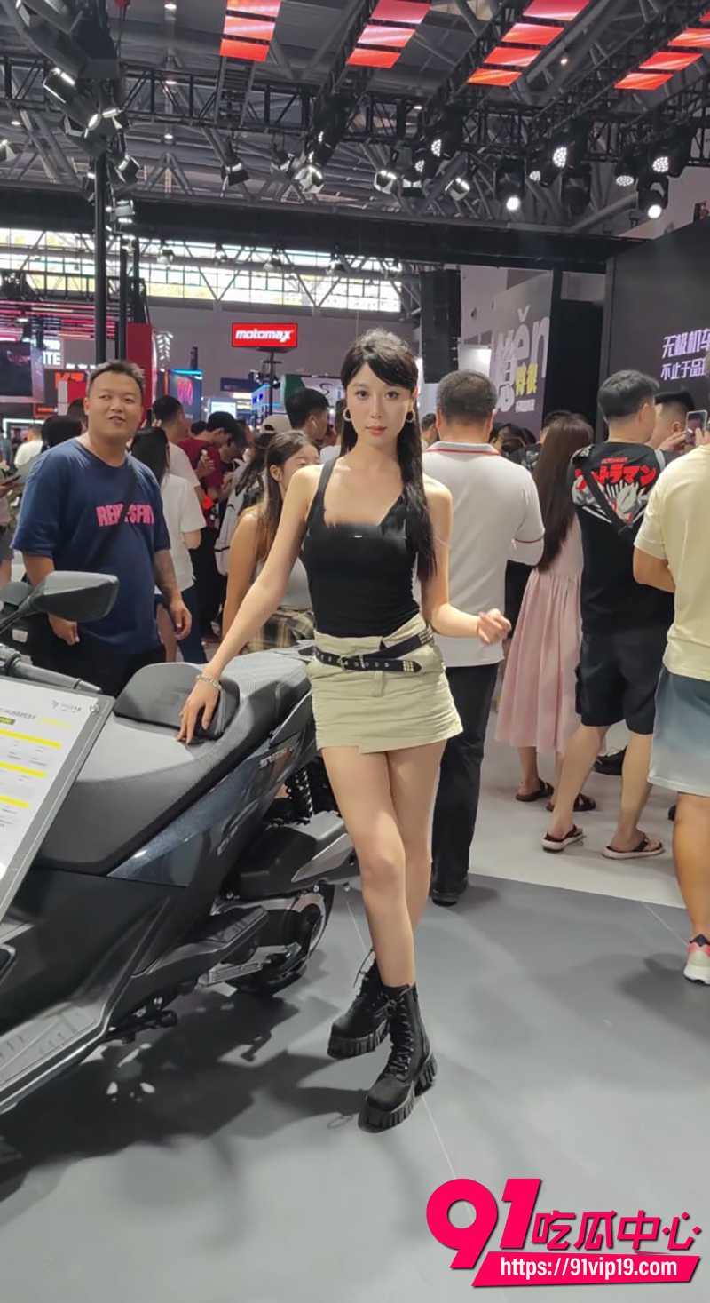 车展抄底偷拍 2 车展抄底偷拍 2
