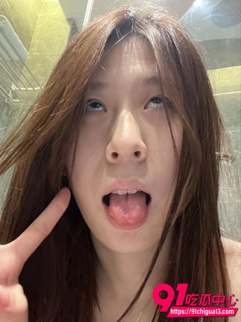 3女1男酒店群P4 3女1男酒店群P4