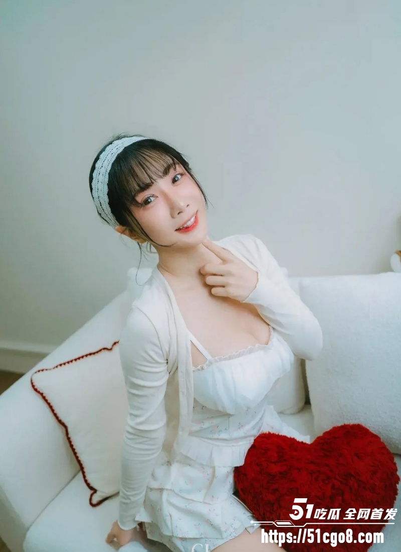 极品巨乳网红 小珍奶 2 极品巨乳网红 小珍奶 2