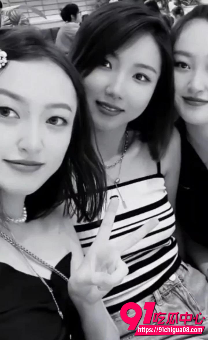王帅娟自拍自慰3 王帅娟自拍自慰3