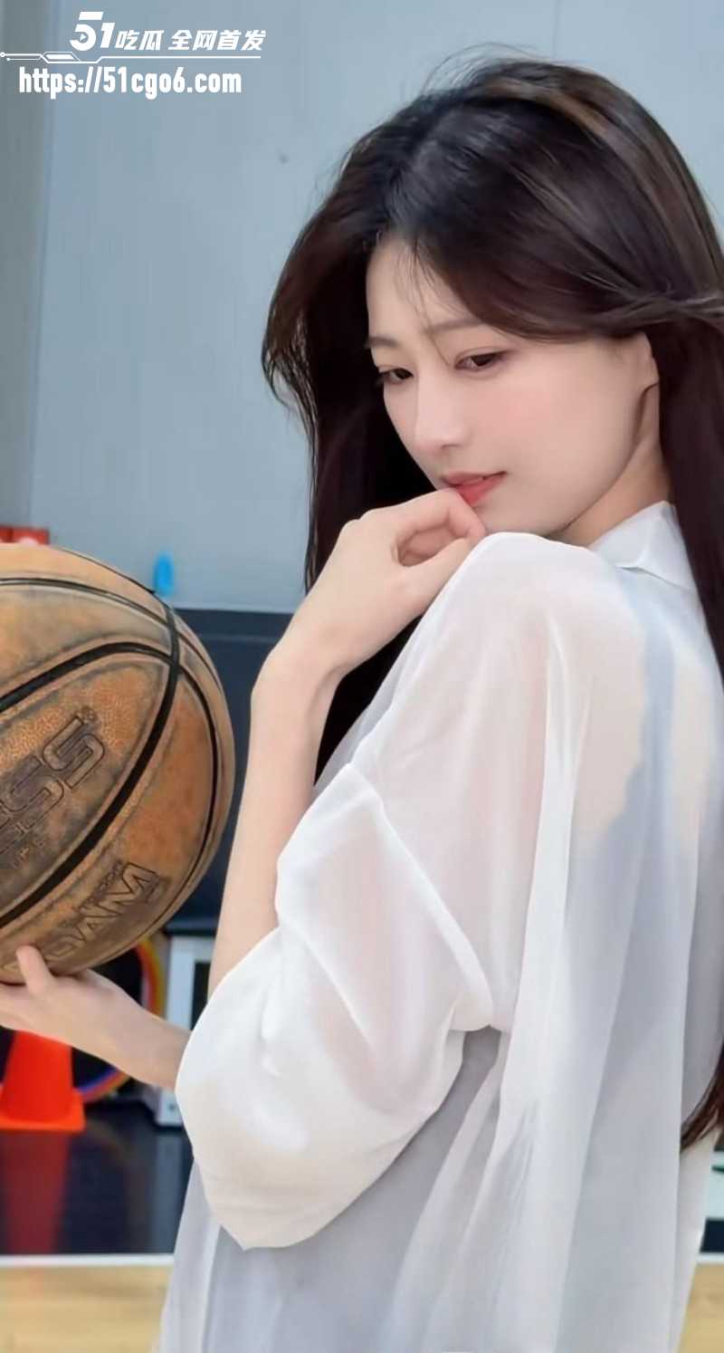 抖音网红怡宝被金主包养视频流出06 抖音网红怡宝被金主包养视频流出06