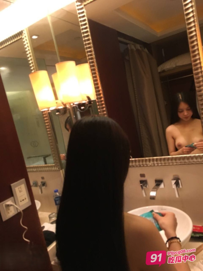 已婚健身女教练赵华年偷情男学员 人妻化身榨精机～