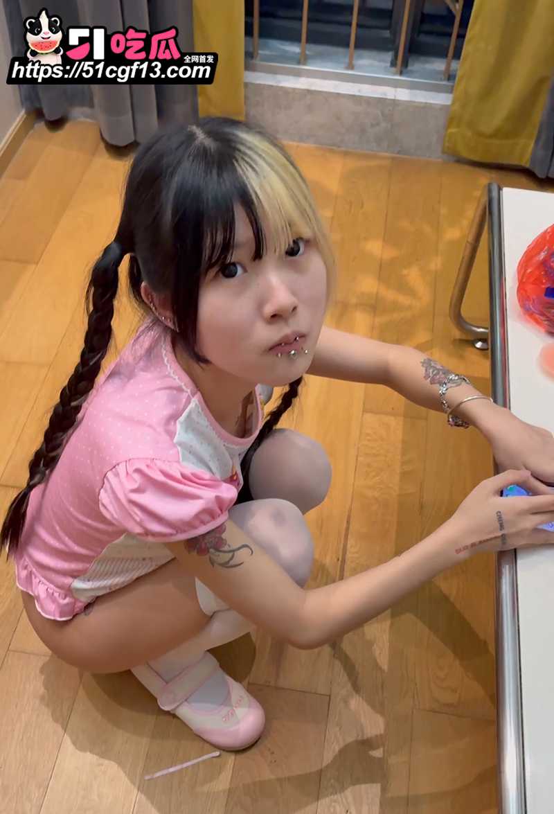 猎艳大神 古河君 PUA杭州舌钉少萝 童颜白丝蜜穴超肥 花式狠操骚叫不要