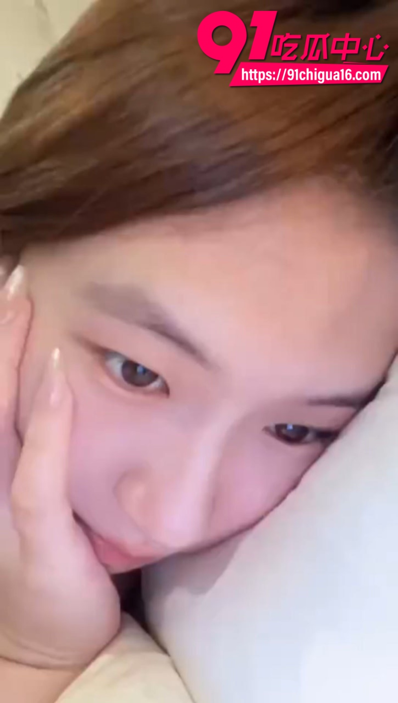 抖音女网红何何子自拍性爱福利2 抖音女网红何何子自拍性爱福利2