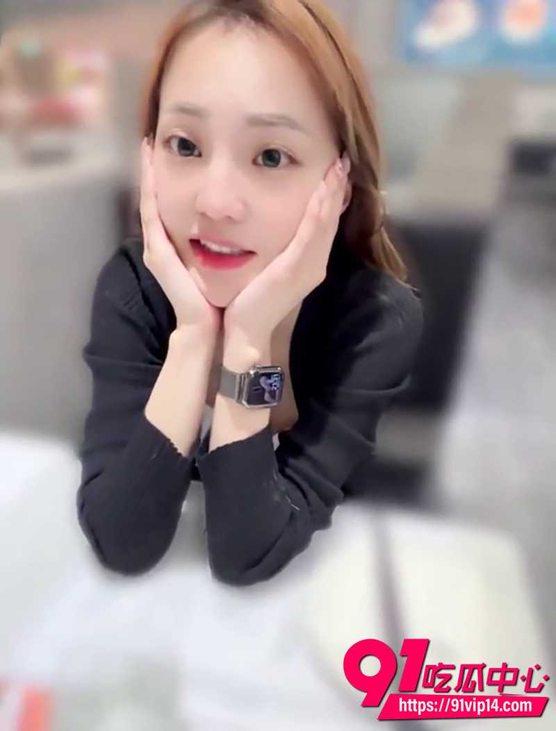 素人女孩一日VLOG 与男友逛街穿性感吊带玩乐一天 回家秒变骚浪女友！