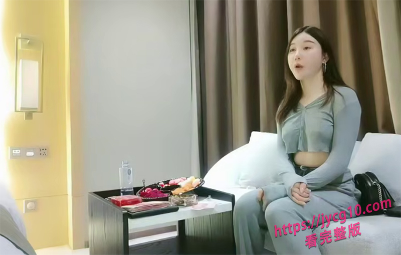 高颜女主挑战探花互动！镜头下的高颜女神撩力十足