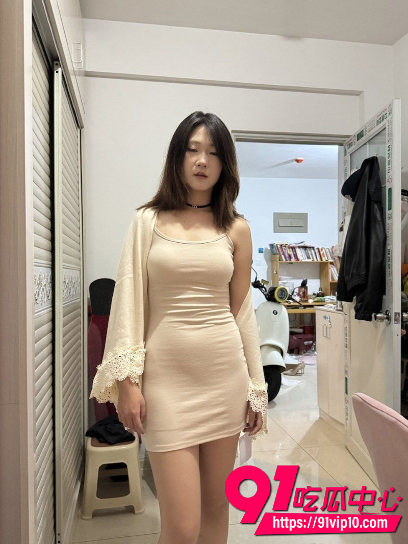 小米汽车女销售陈嘉奕5