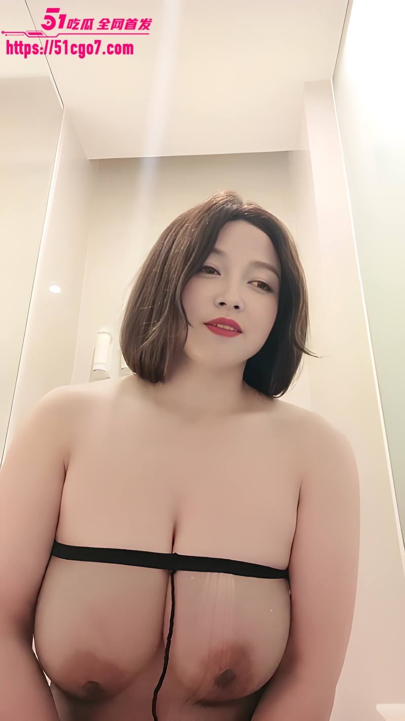 抖音超级大奶熟女 小海媚 黑丝情趣内衣浴室湿身自慰6 抖音超级大奶熟女 小海媚 黑丝情趣内衣浴室湿身自慰6