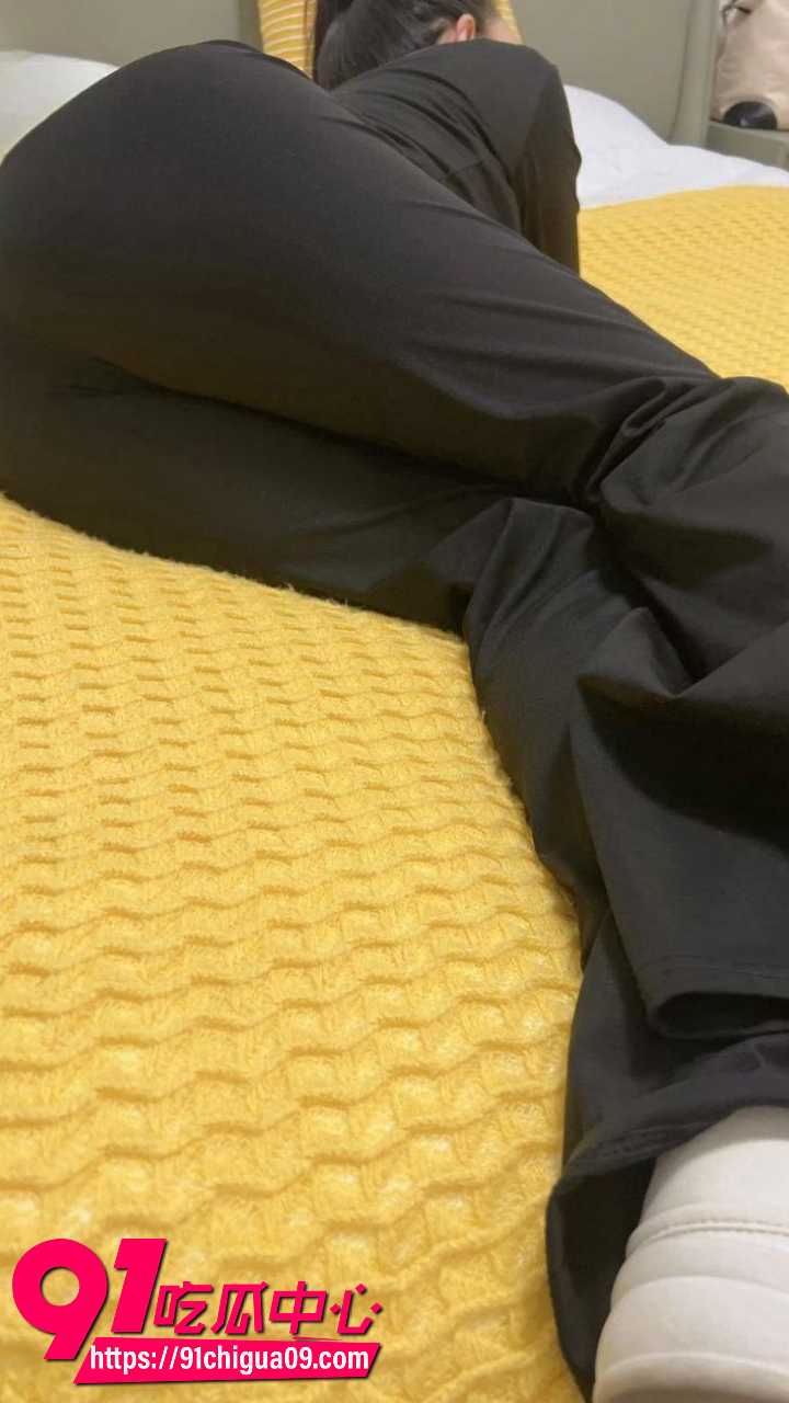 海角社区奶子即正义骑行圈偷情大奶少妇2