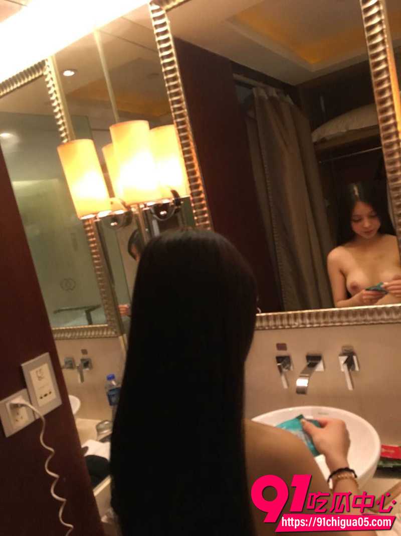 10少妇被富二代包养流出 4 10少妇被富二代包养流出 4