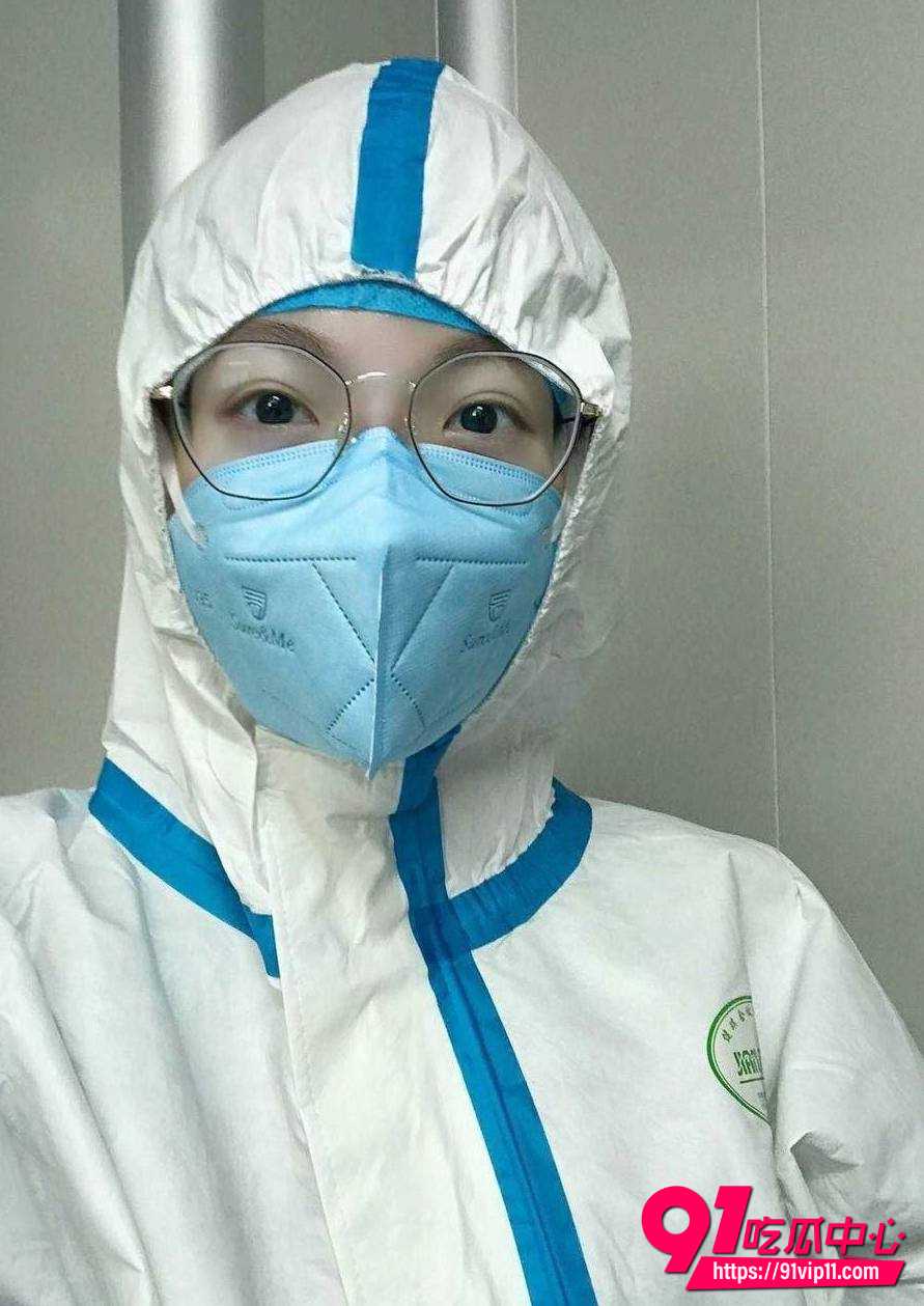濮阳护士长曹嫚与副院长吴新园偷情视频爆!医院办公室猛干骚穴喷水 最新偷情完整版资源曝光!