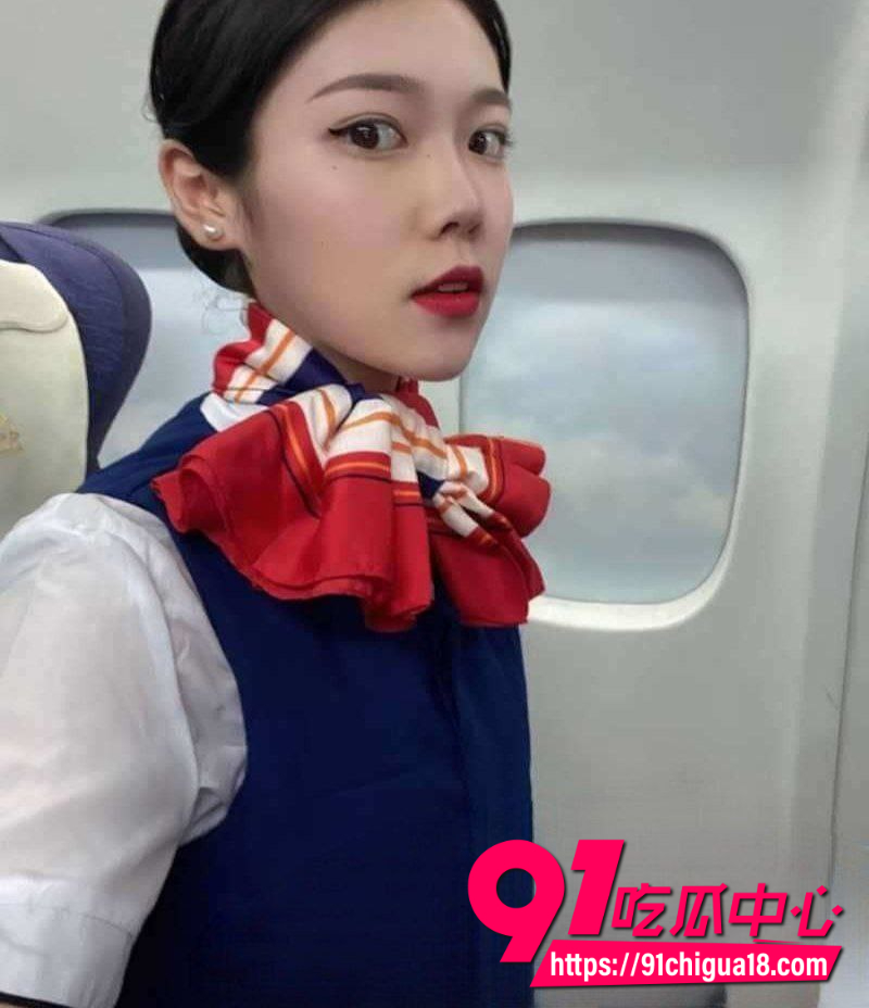 小伙嫖娼偶遇兄弟的空姐前女友2 小伙嫖娼偶遇兄弟的空姐前女友2