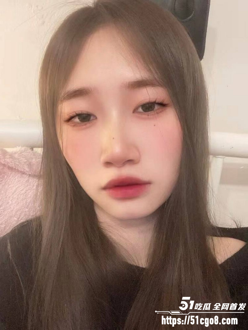 抖音男网红雨梦被曝聊骚操女粉010 抖音男网红雨梦被曝聊骚操女粉010