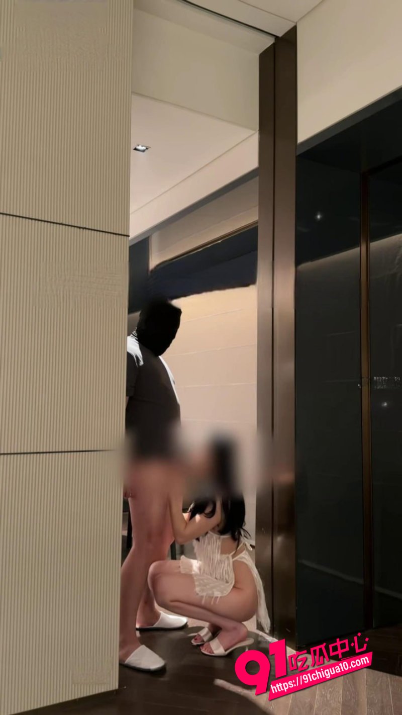 rosewu最新单男3P调教2.jpg rosewu最新单男3P调教2.jpg