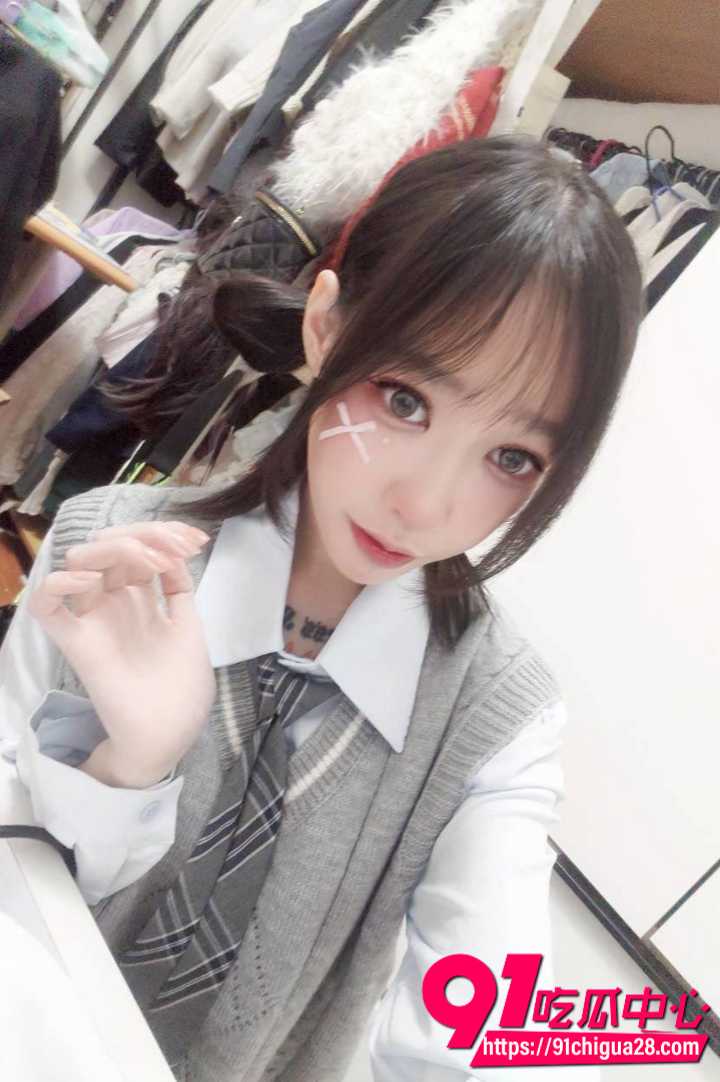 台湾新出道顶级魅萝少女艾嫣Meiluo2